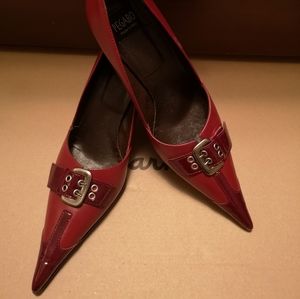 Pegabo heel shoes.